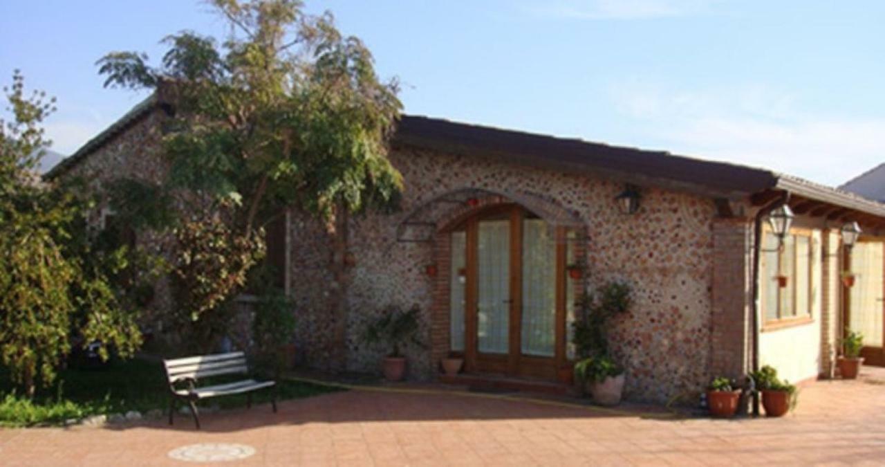 Agriturismo Pingitore Luzzi Bagian luar foto